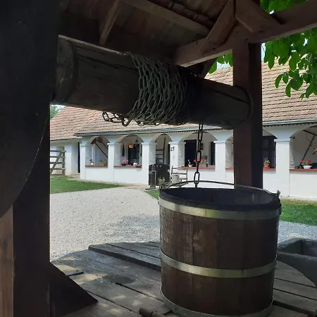 Gospodarstwo agroturystyczne Letunt Idok Vendeghaz *